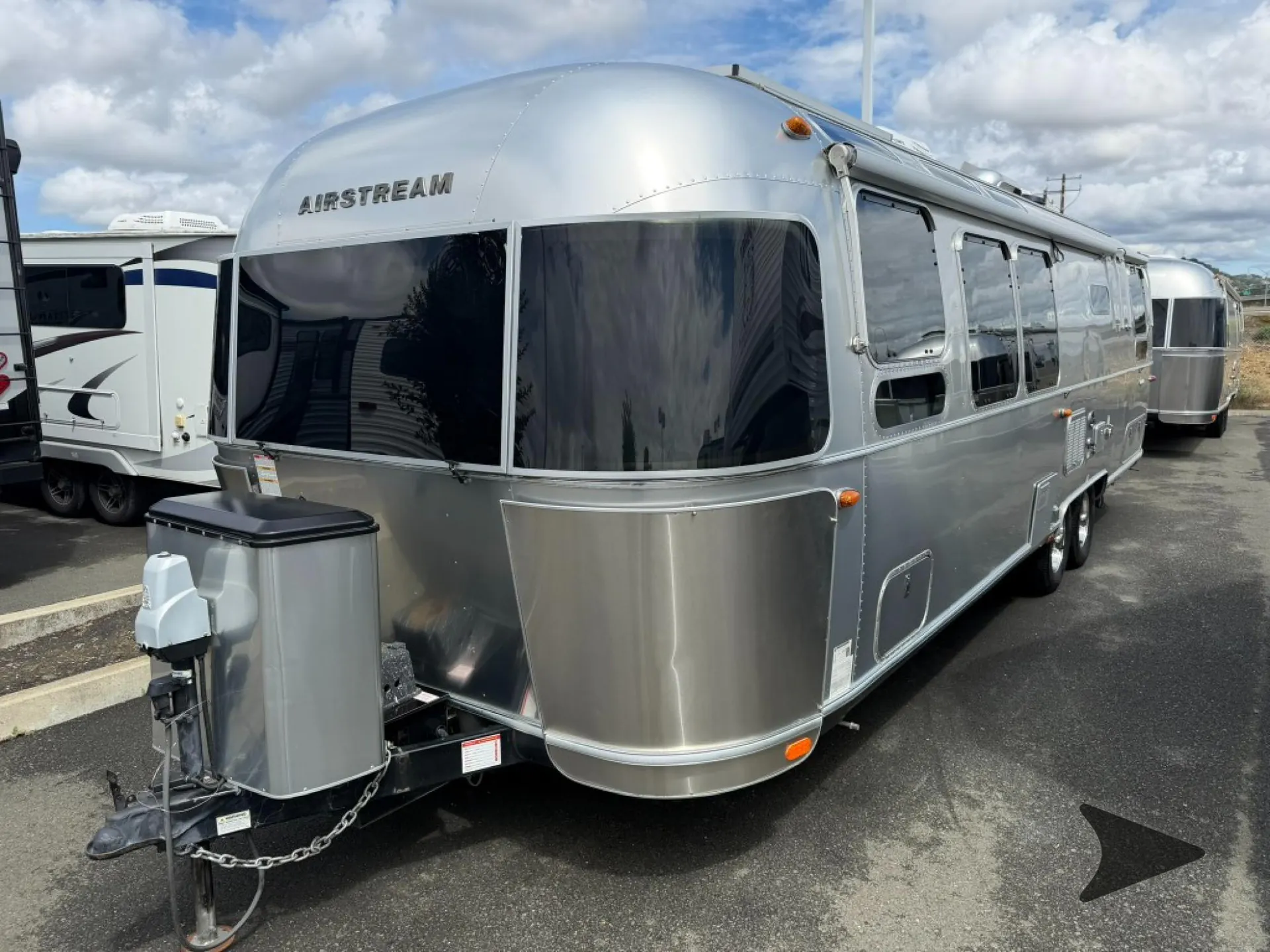 2019 Airstream International Serenity 30RB TWIN - Photo 3