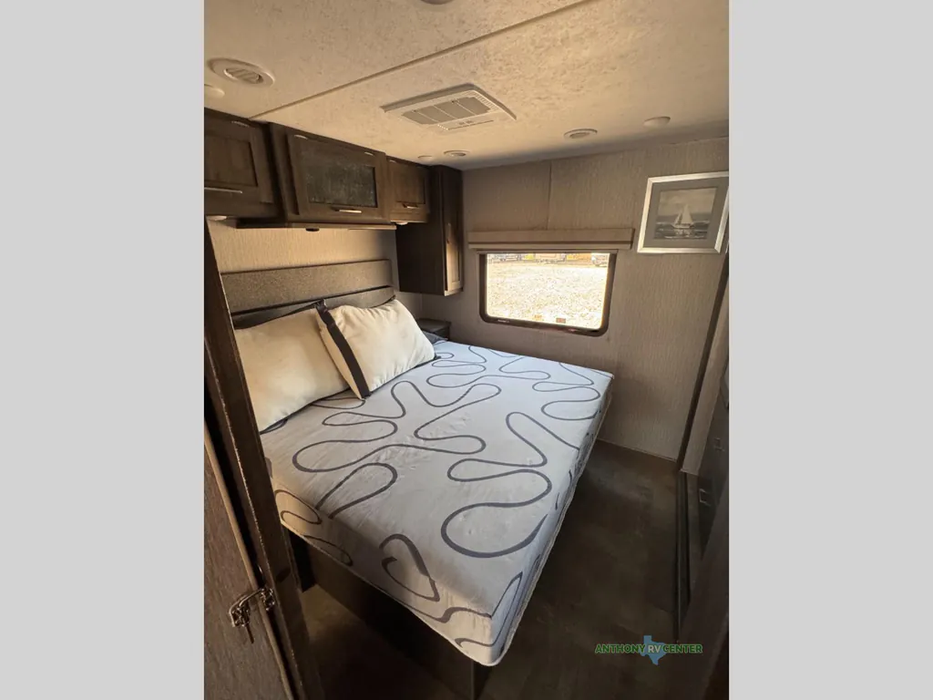 2022 Coachmen Pursuit 31BH, Photos photo 18