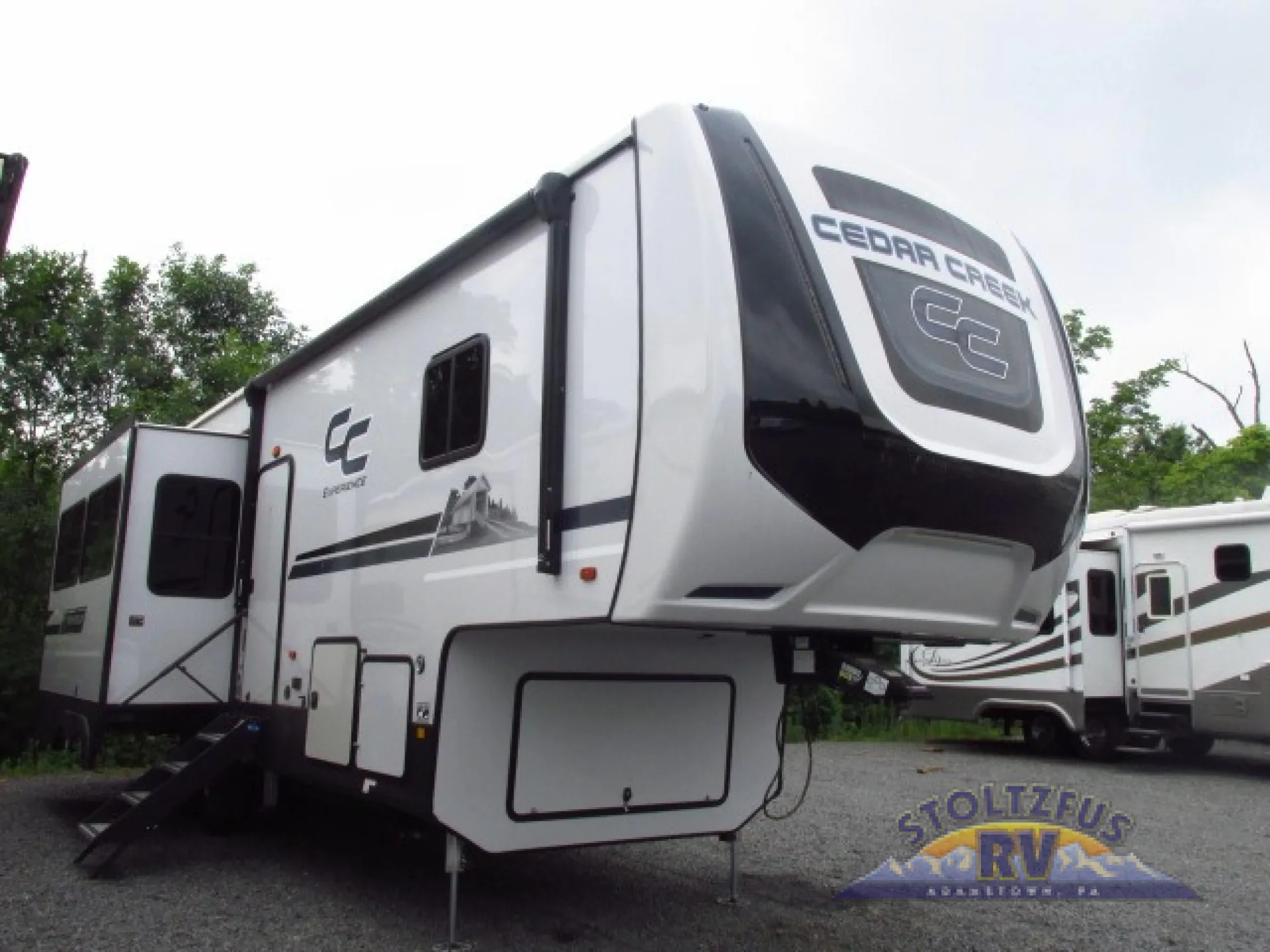 2024 Forest River Cedar Creek Experience 2925RL - Photo 2