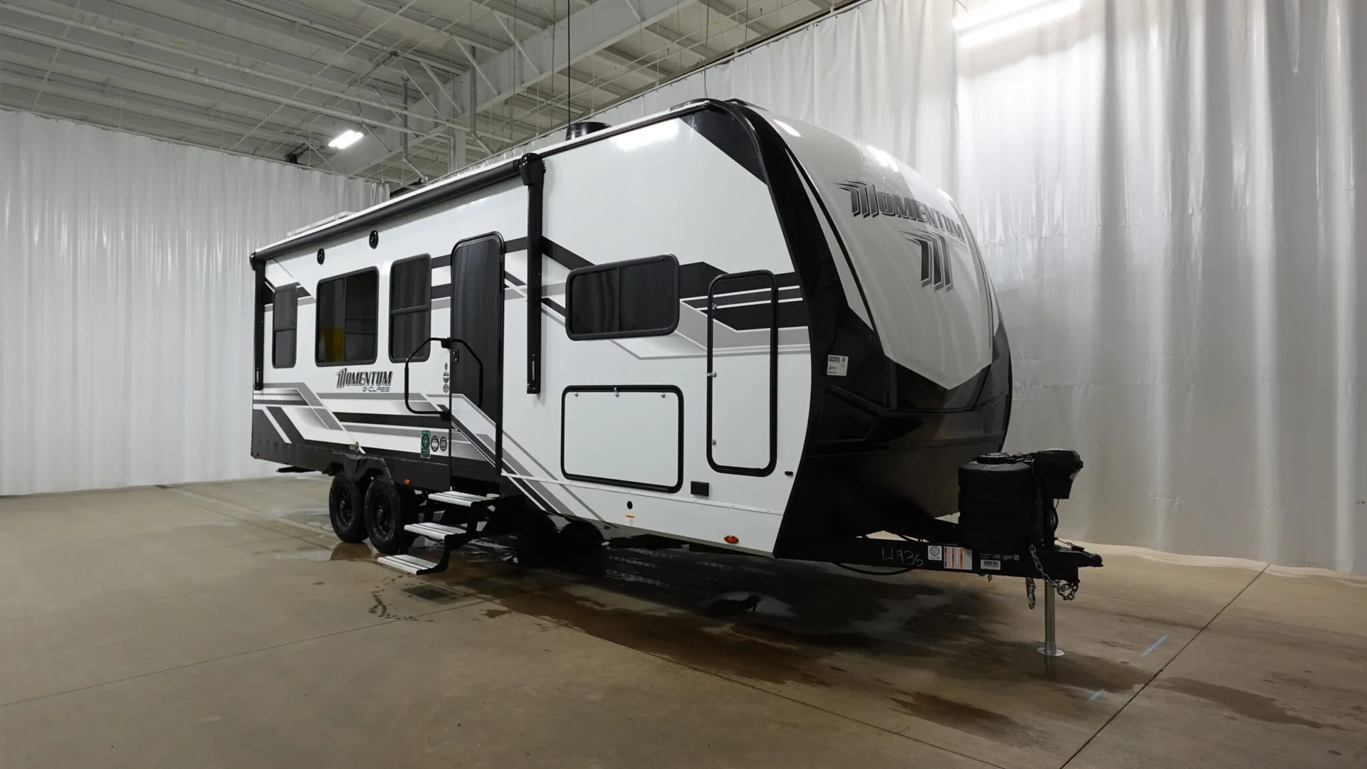 2026 Grand Design Momentum G-Class 25G - Photo 2