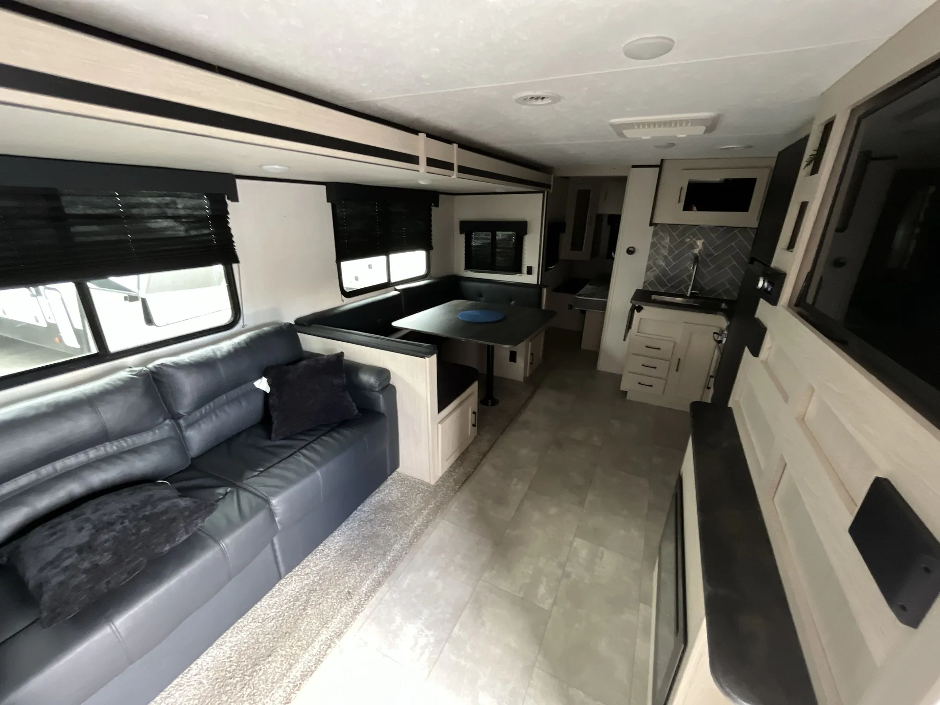 2023 Coachmen Apex 284BHSS — living area main