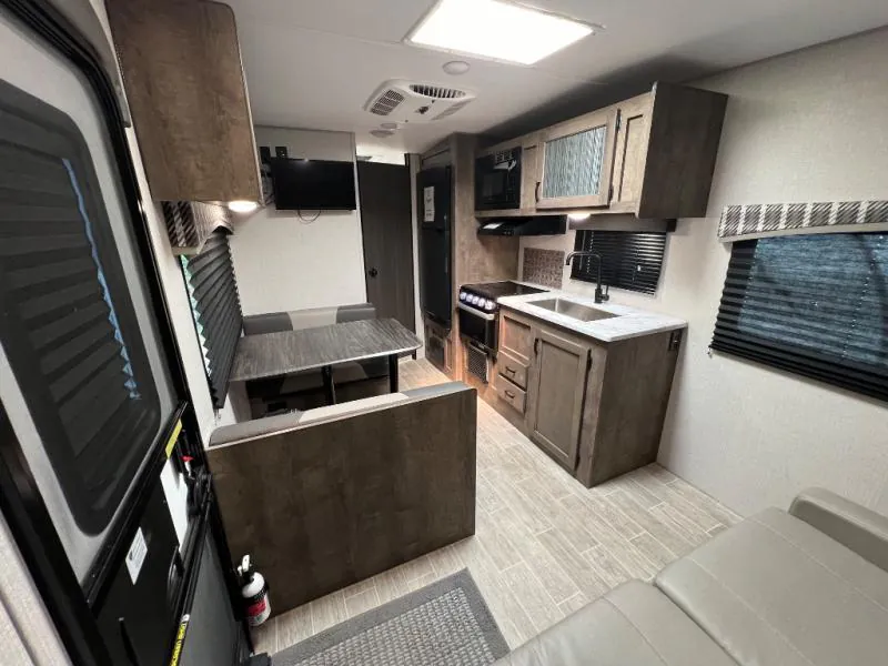 2021 Venture RV Sonic SN190VRB, Photos photo 7