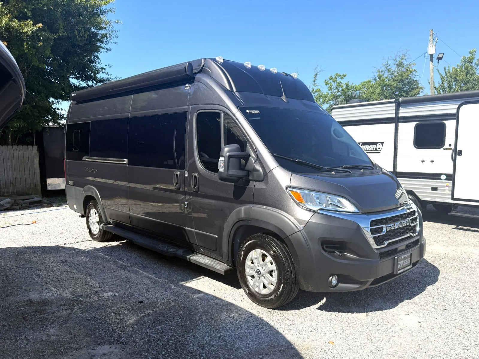 2024 Thor Motor Coach Tellaro 20A - Photo 2