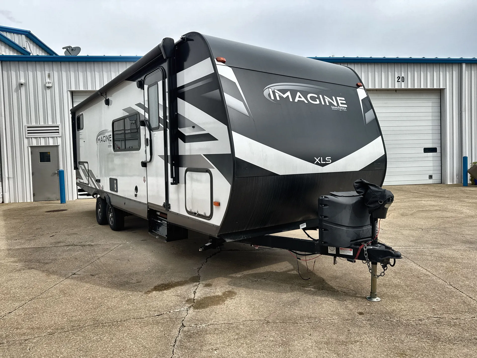 2023 Grand Design Imagine XLS 25BHE - Photo 2