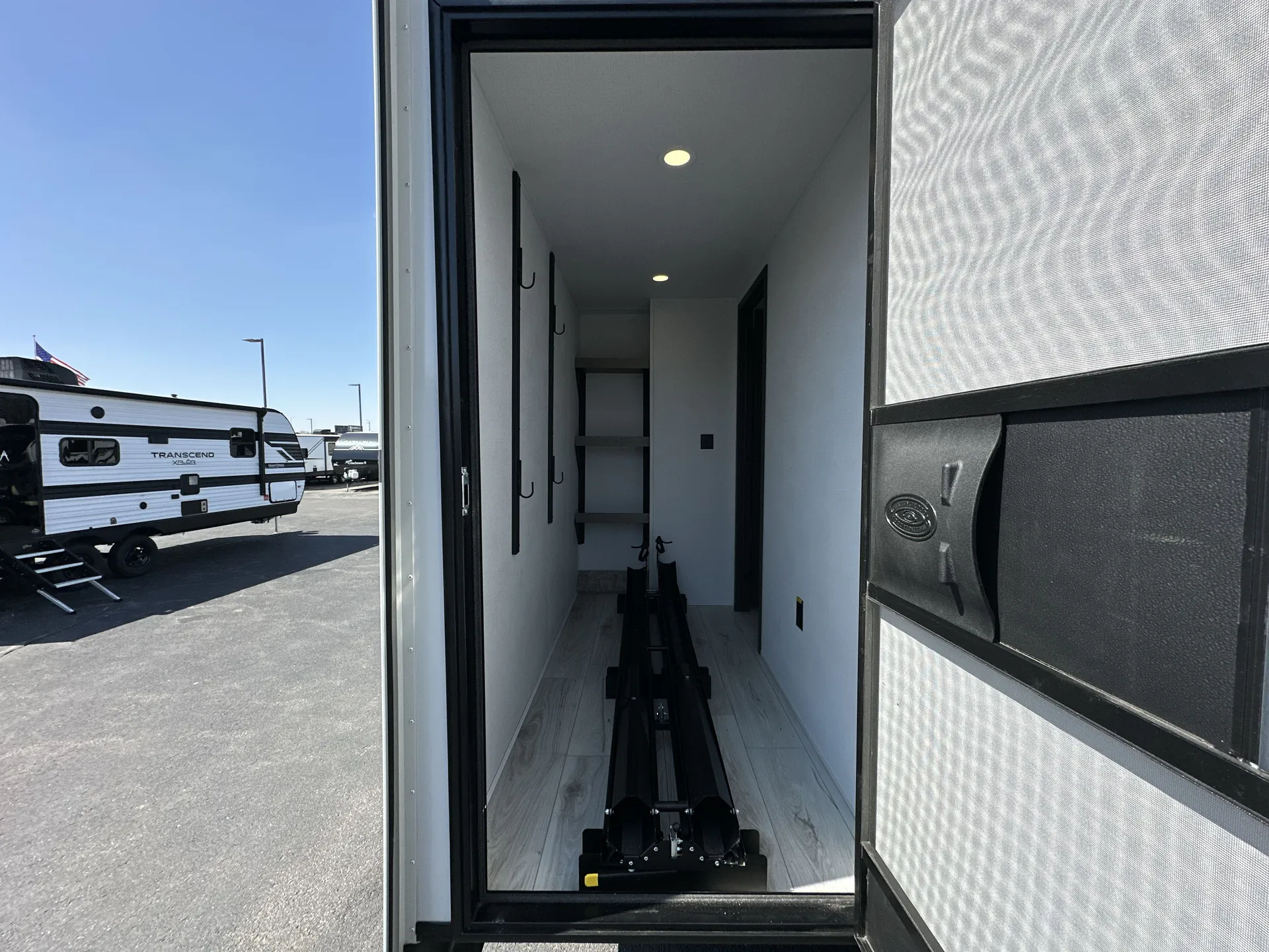 2025 Keystone Montana 3623EB — living area main