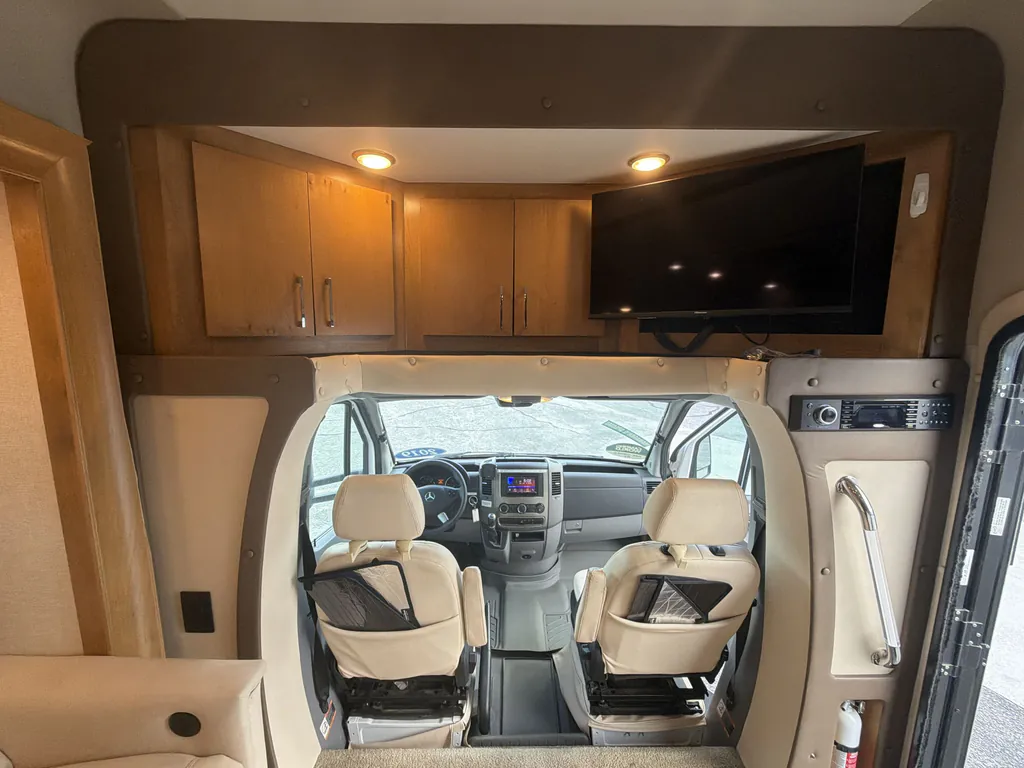 2019 Tiffin Wayfarer 24 TW, Photos photo 10