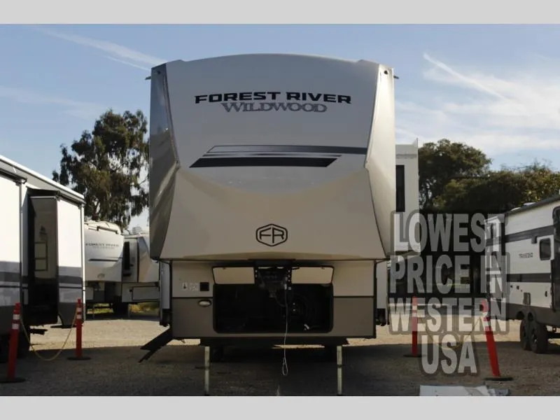 2026 Forest River Wildwood Heritage Glen 380WDR - Photo 2