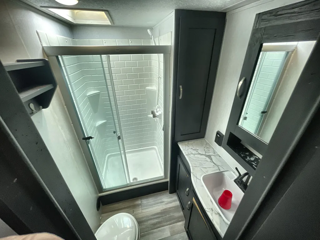 2023 Coachmen Freedom Express Ultra Lite 274RKS, Photos photo 17