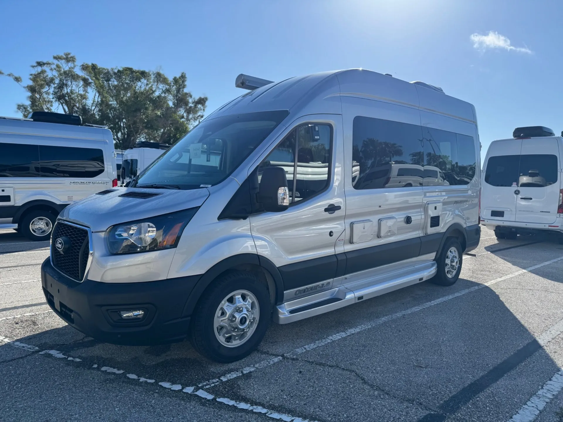 2027 Pleasure-Way Ontour 2 - Photo 3