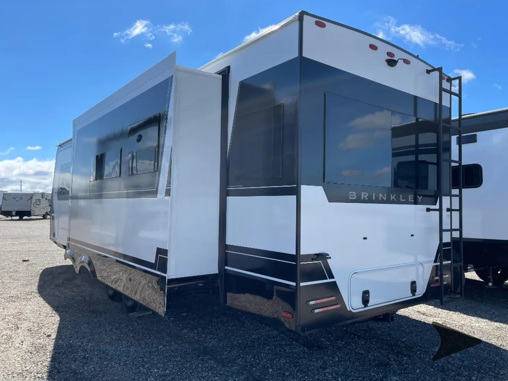 2026 Brinkley Model Z Air 297, Photos photo 2