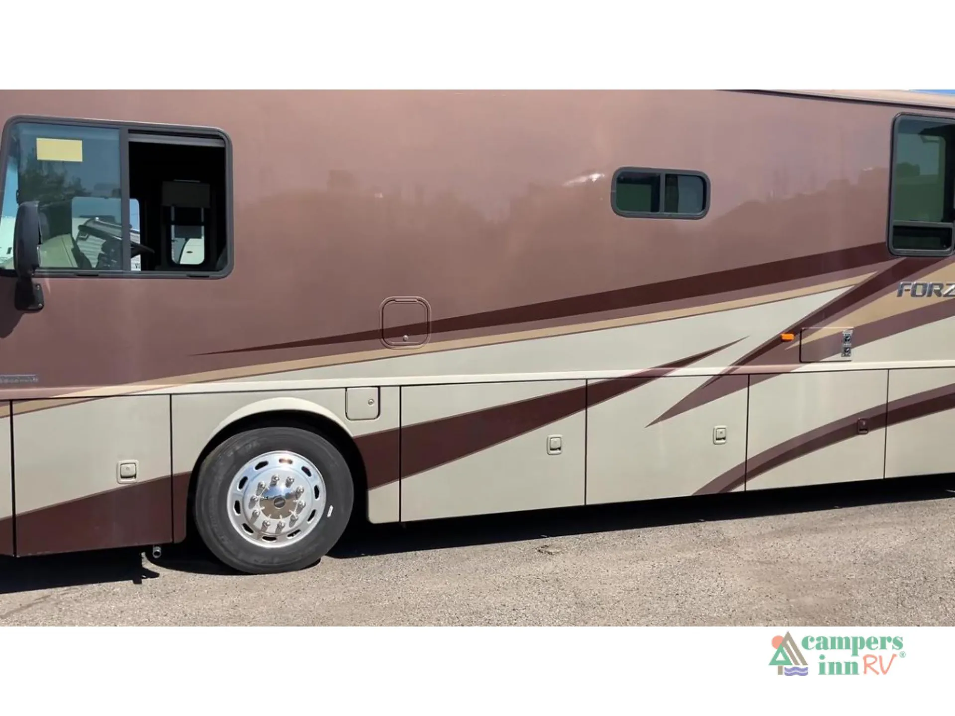 2015 Winnebago Forza 38R - Photo 4