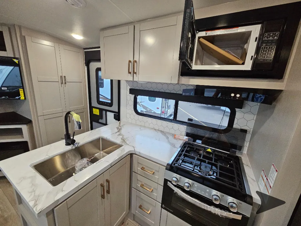 2027 Jayco Jay Feather 29BHB, Photos photo 25