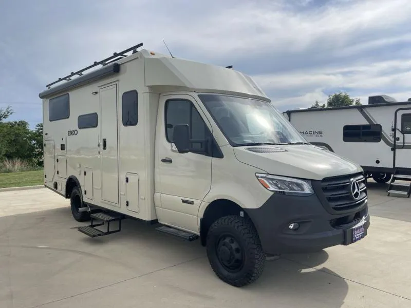 2027 Winnebago EKKO 23B - Photo 2