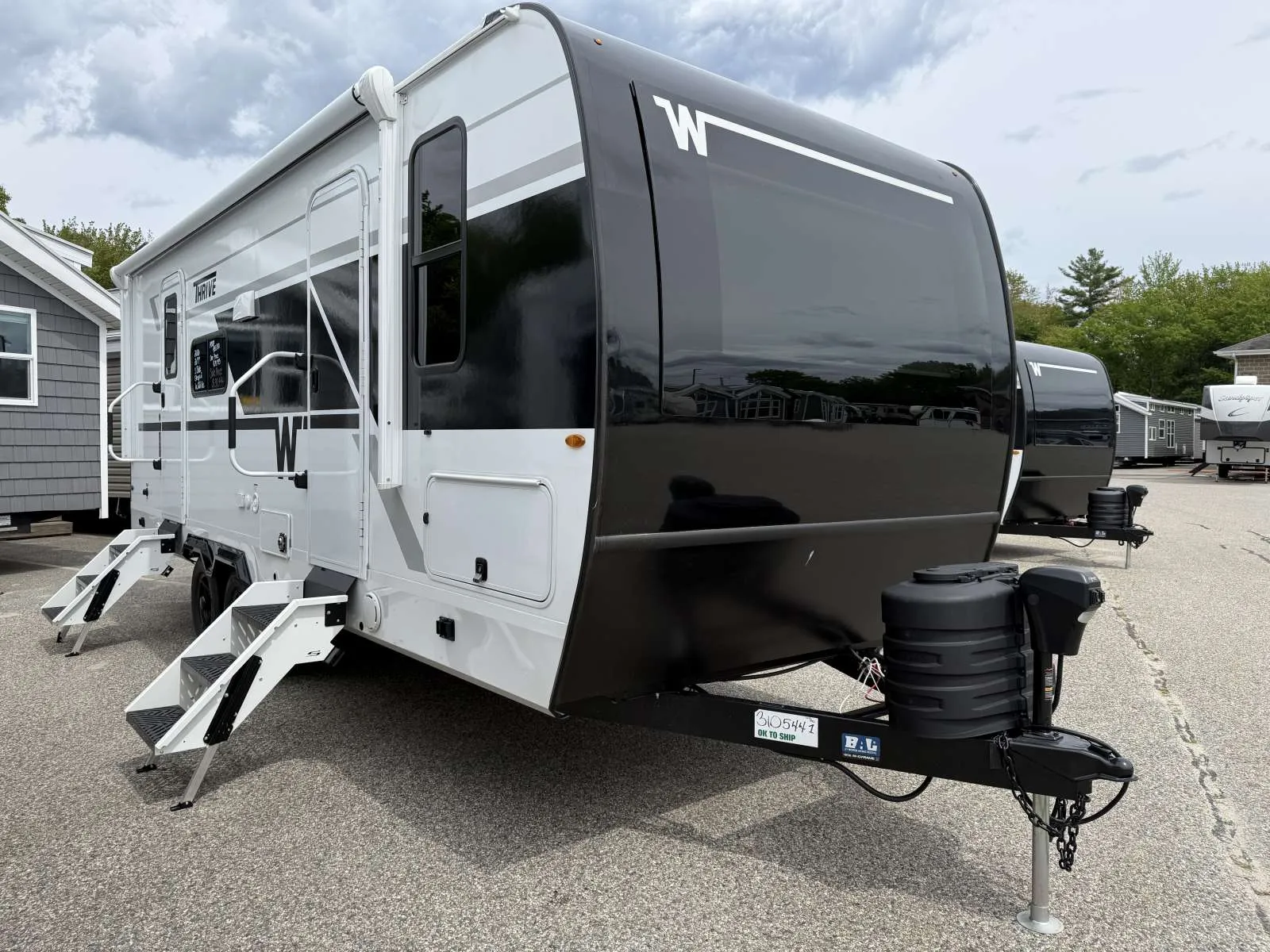 2026 Winnebago Thrive 22RBS - Photo 2