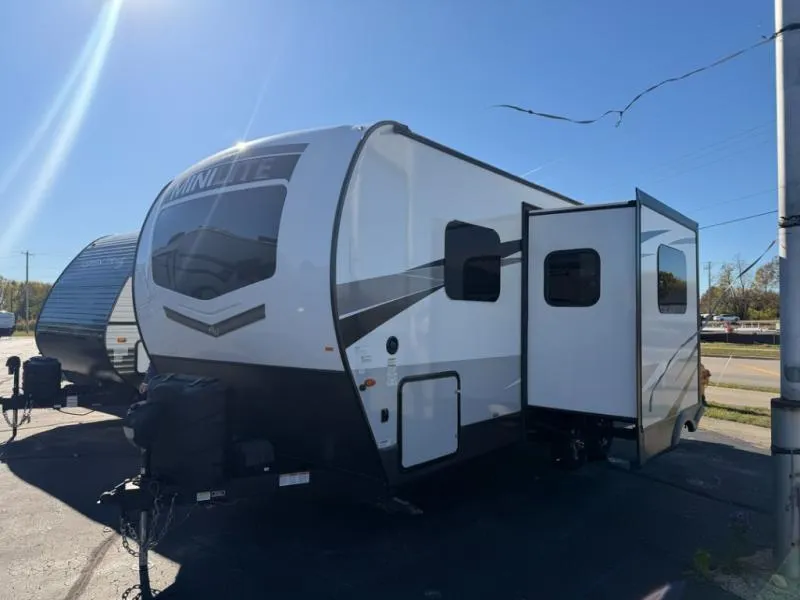 2023 Forest River Rockwood Mini Lite 2205S - Photo 4