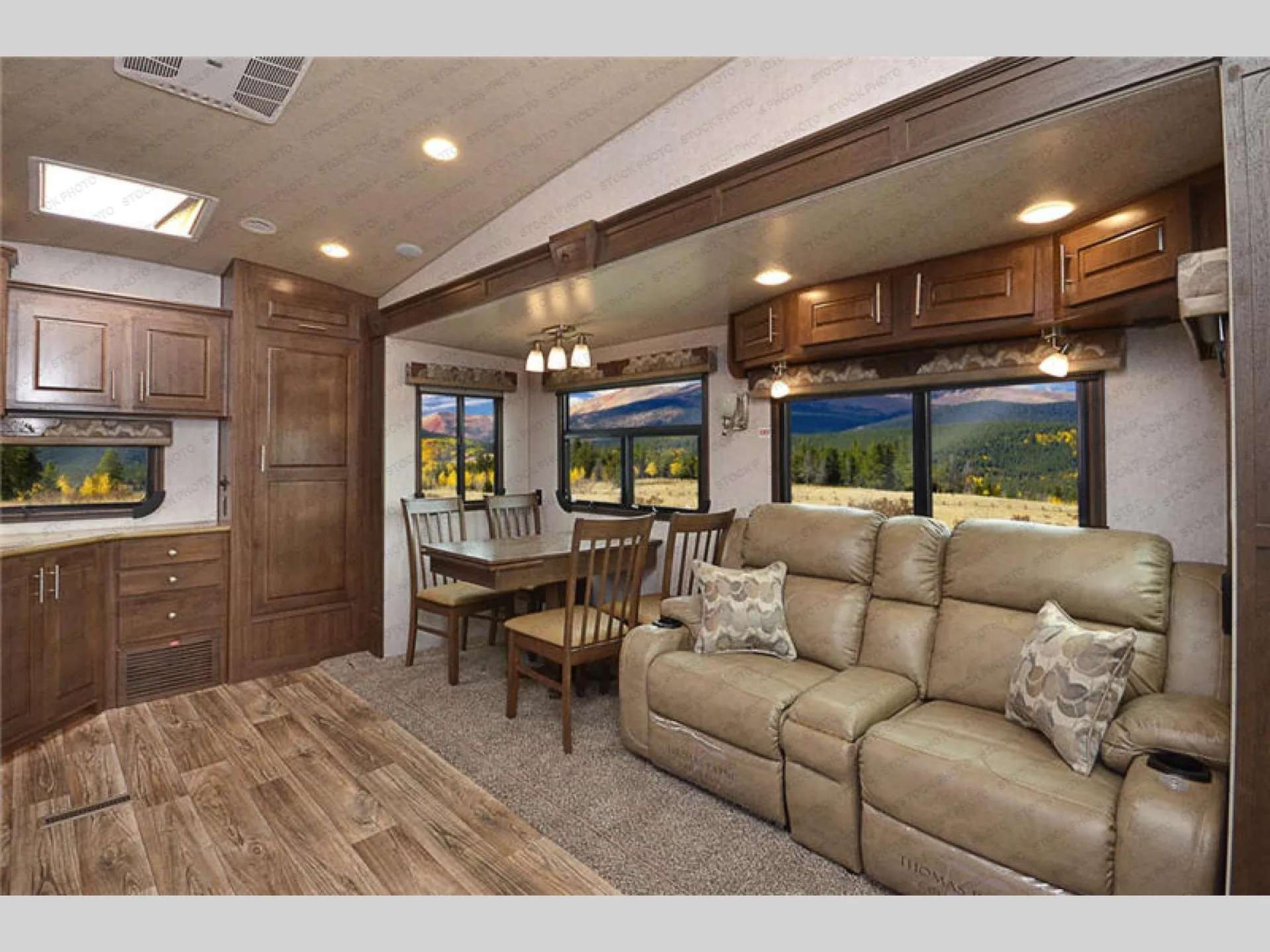 2023 Northwood Arctic Fox Grande Ronde 27-5L - Photo 3