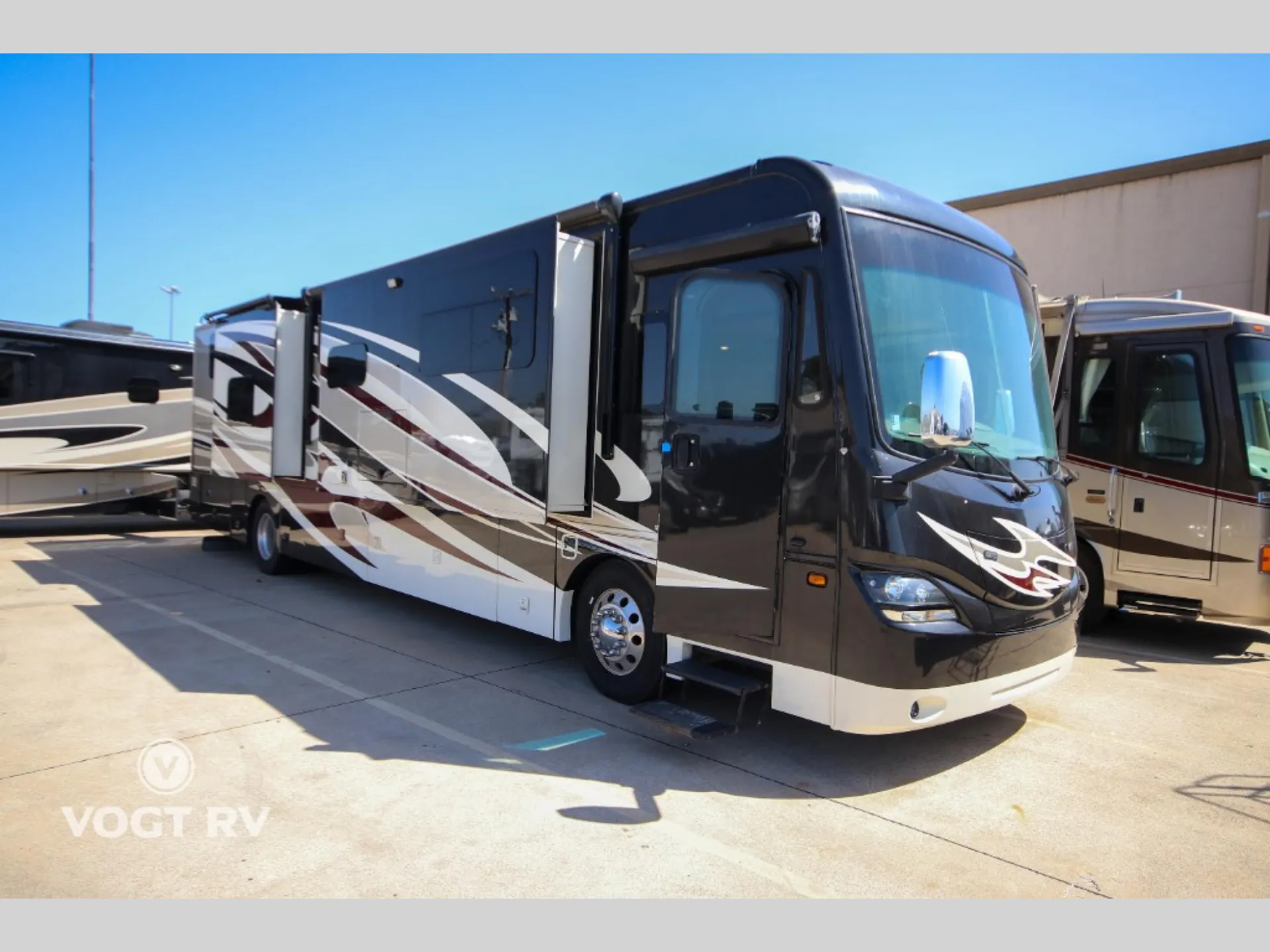 2016 Coachmen Sportscoach Cross Country 404RB - Photo 2