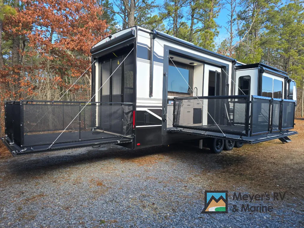 2026 Grand Design Momentum 399M, Photos photo 6
