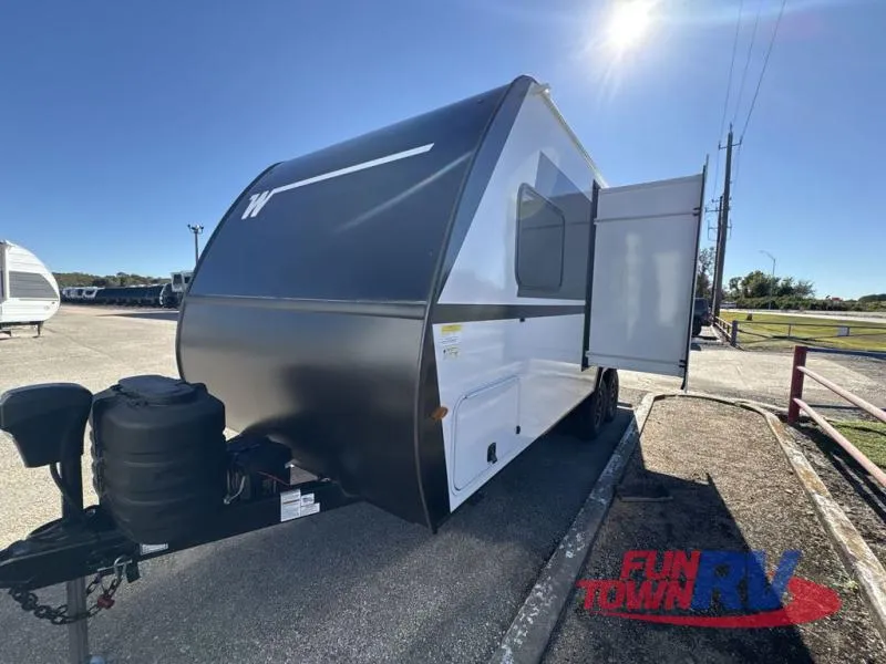 2026 Winnebago Micro Minnie 2108TB - Photo 4