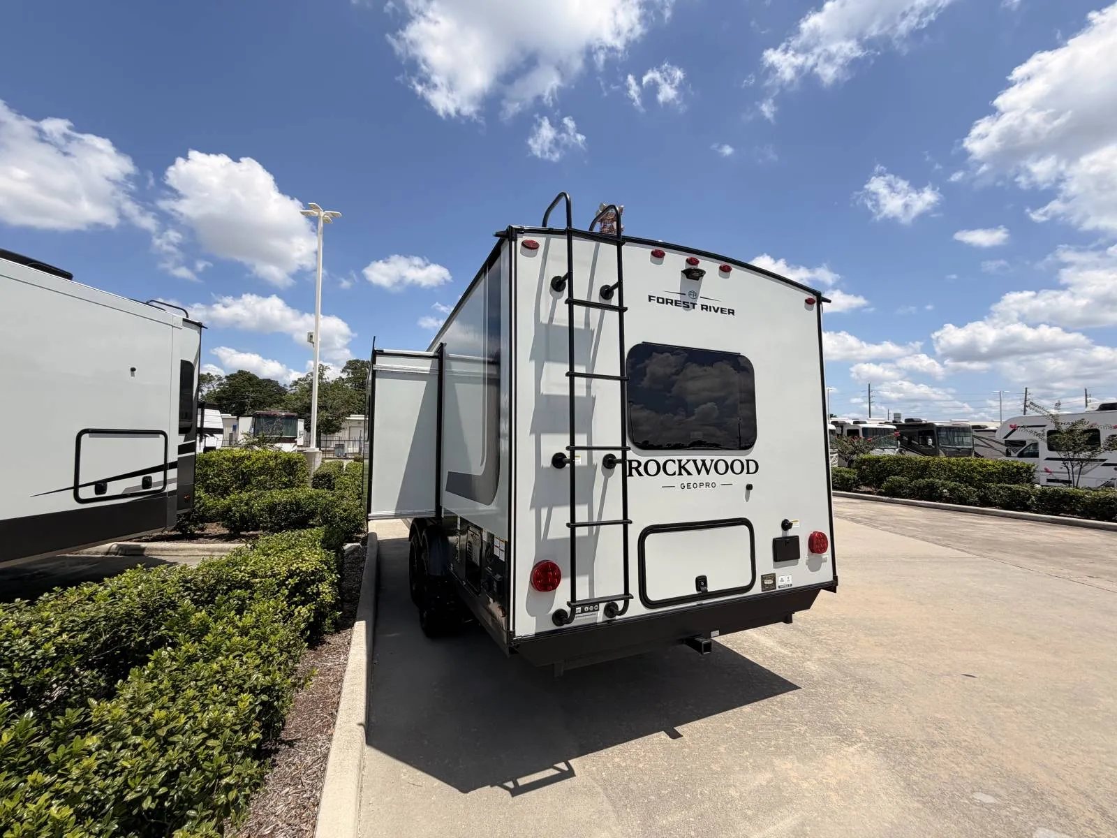 2027 Forest River ROCKWOOD GEO-PRO 20SFK - Photo 3