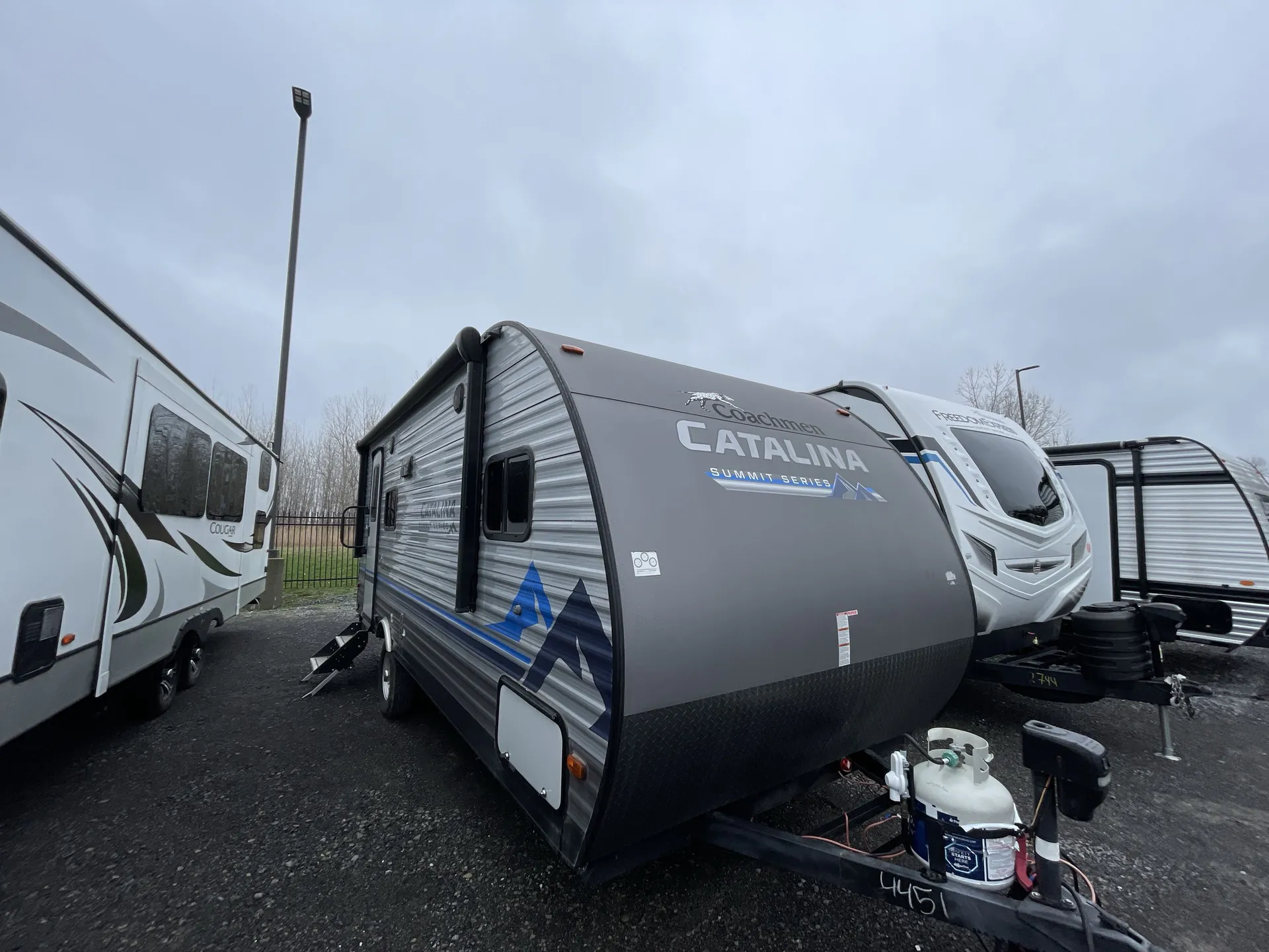 2022 Coachmen Catalina Summit 184FQS - Photo 2