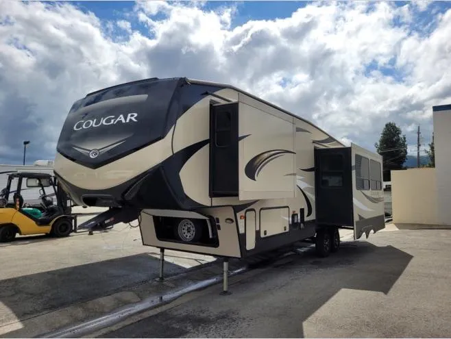 2019 Keystone Cougar 310RLS - Photo 3