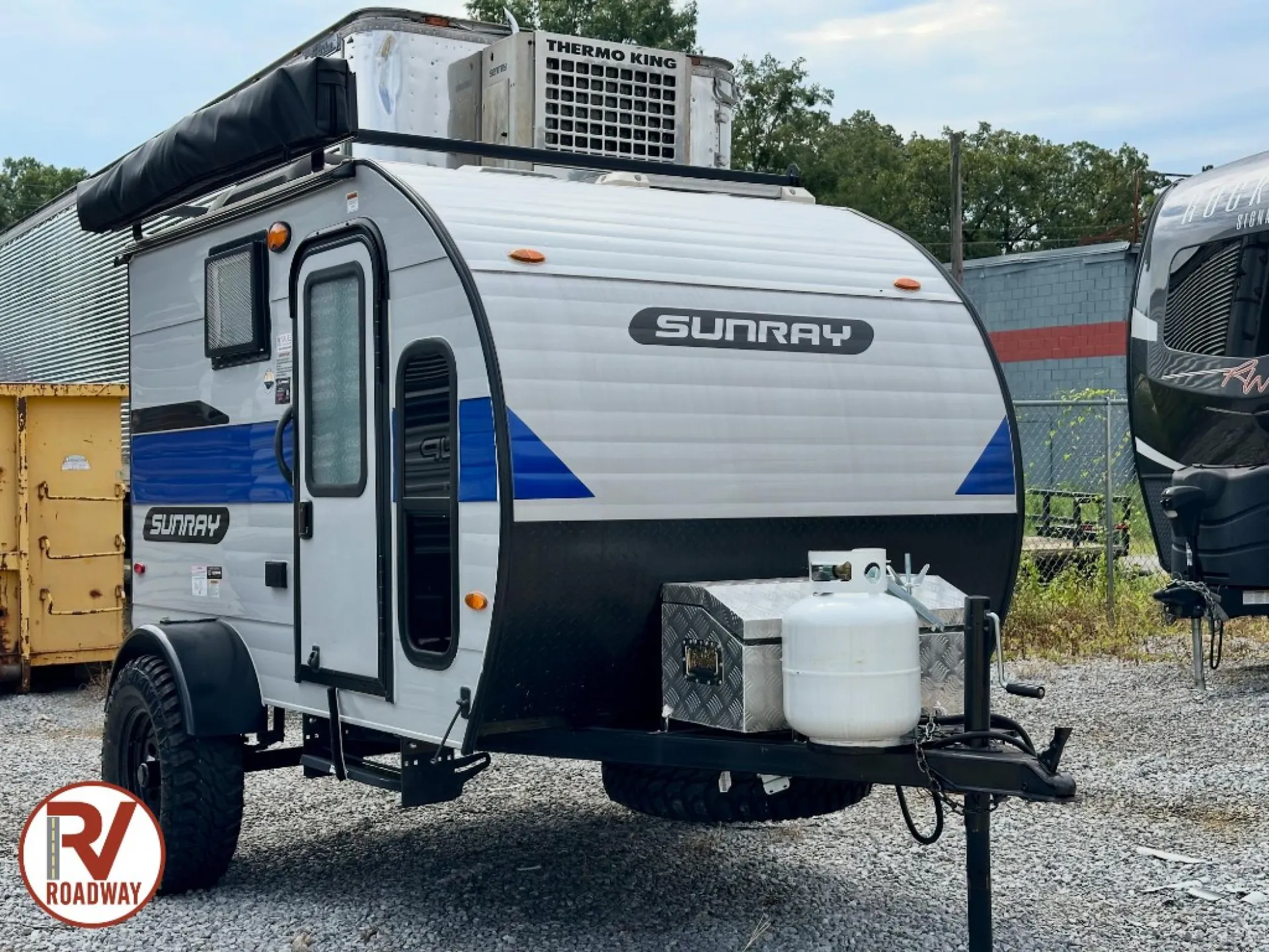 2025 Sunset Park RV SunRay 109 - Photo 2