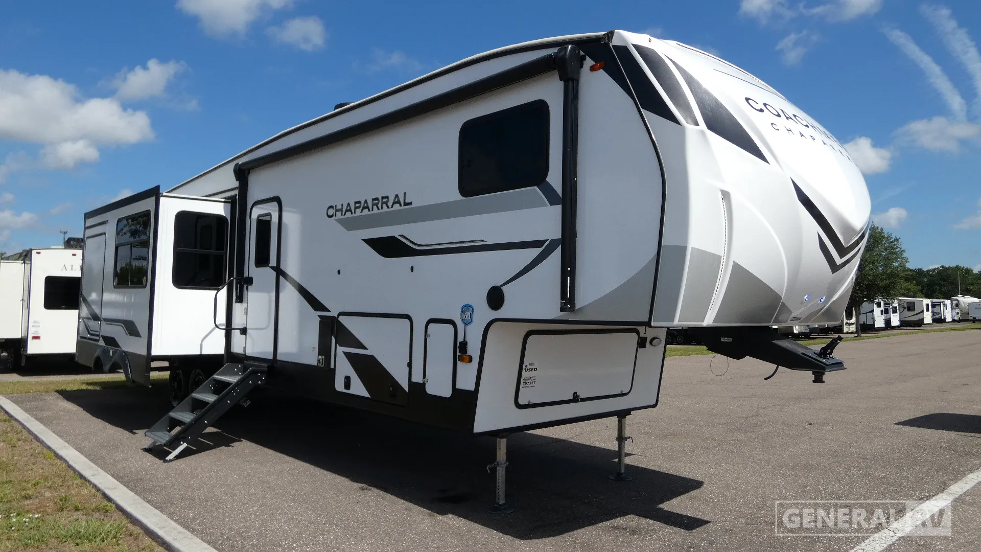2025 Coachmen Chaparral 373MBRB - Photo 2