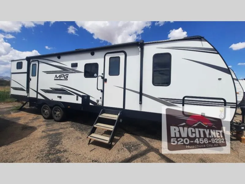 2023 Cruiser RV MPG 3100BH - Photo 2