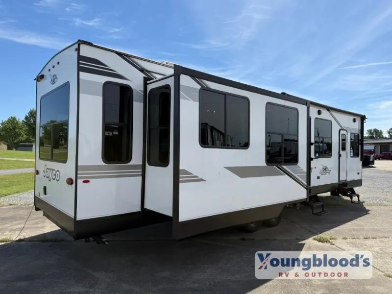 2026 Jayco Jay Flight Bungalow 40RLTS - Photo 4