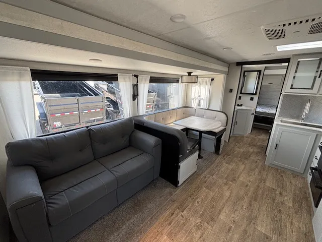 2022 Forest River Vibe 28BH, Photos photo 15