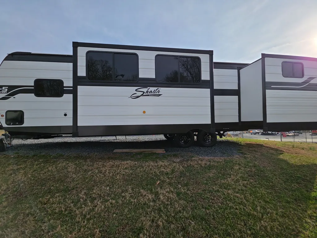 2026 Shasta RVs i-5 Edition 532BEDS, Photos photo 5