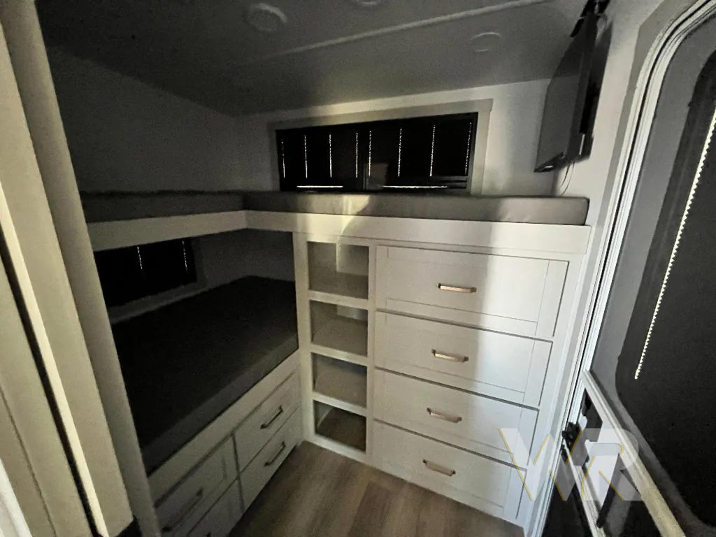 2026 Brinkley Model Z 2810, Photos photo 17
