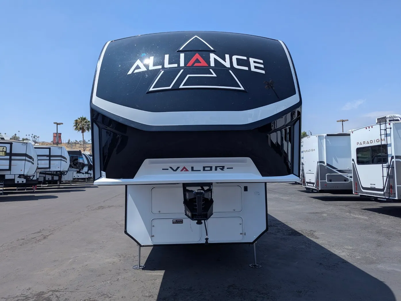 2026 Alliance RV Valor 44V14 - Photo 3