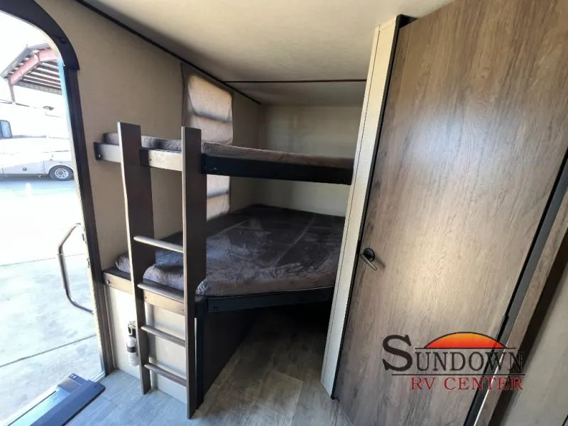 2020 Prime Time RV Tracer 274BH - Photo 3