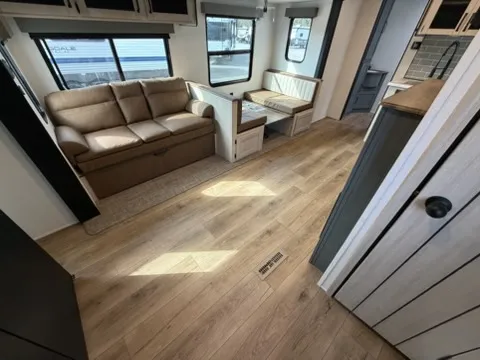 2026 Palomino Puma 337BH, Photos photo 6