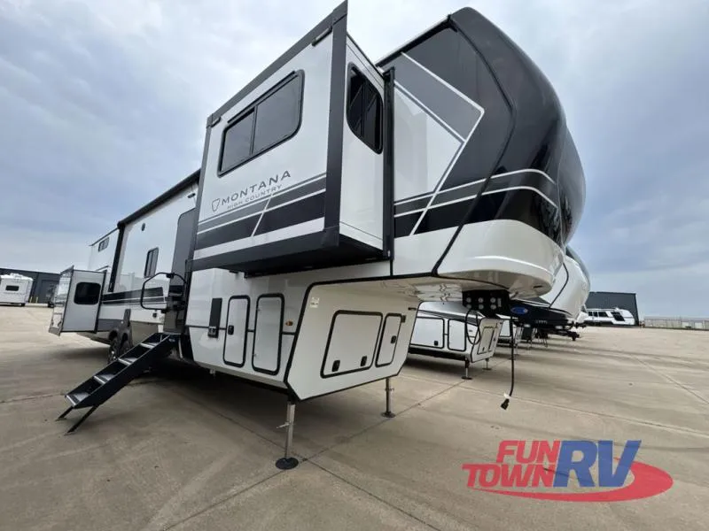 2026 Keystone Montana High Country 377FL - Photo 2