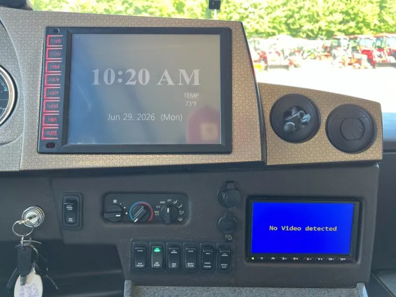 2015 Winnebago Grand Tour 42QL - Photo 2