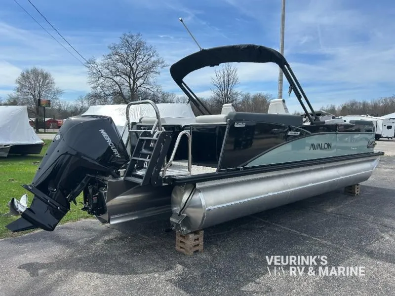 2026 Avalon Catalina 2385 QL - Tritoon - Mercury 200hp - Photo 3
