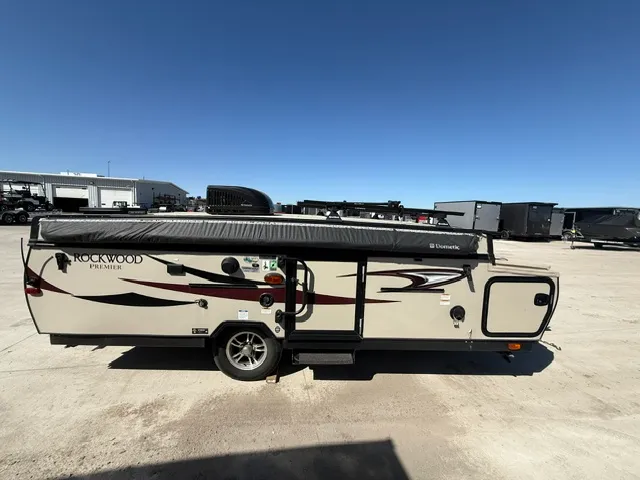 2017 ROCKWOOD PREMIER 2514G - Main photo