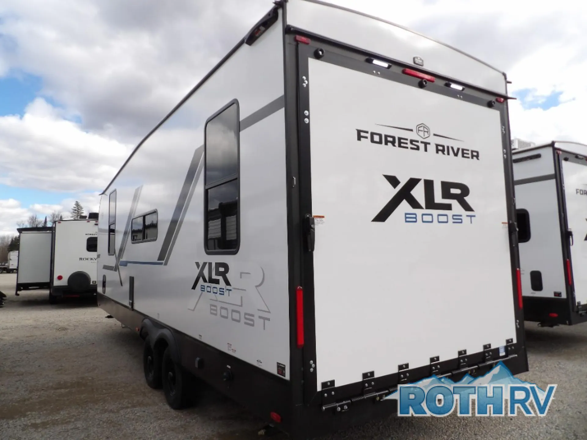 2026 Forest River XLR Boost 2413B - Photo 4
