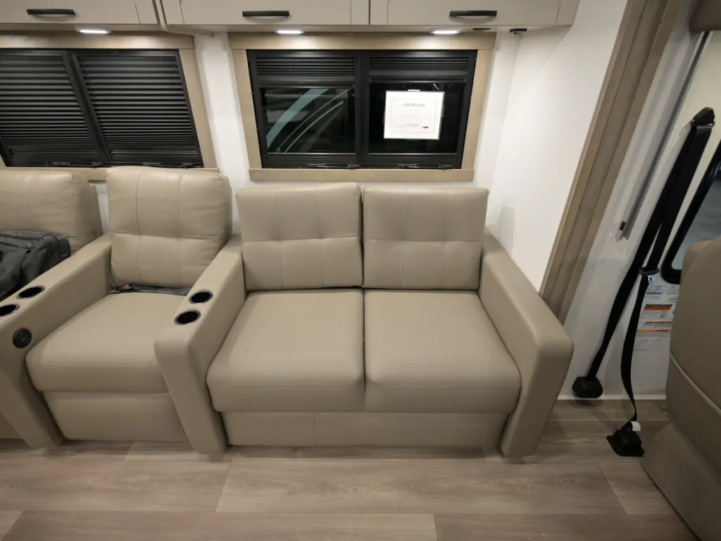 2027 Entegra Coach Vision XL 36C, Photos photo 19