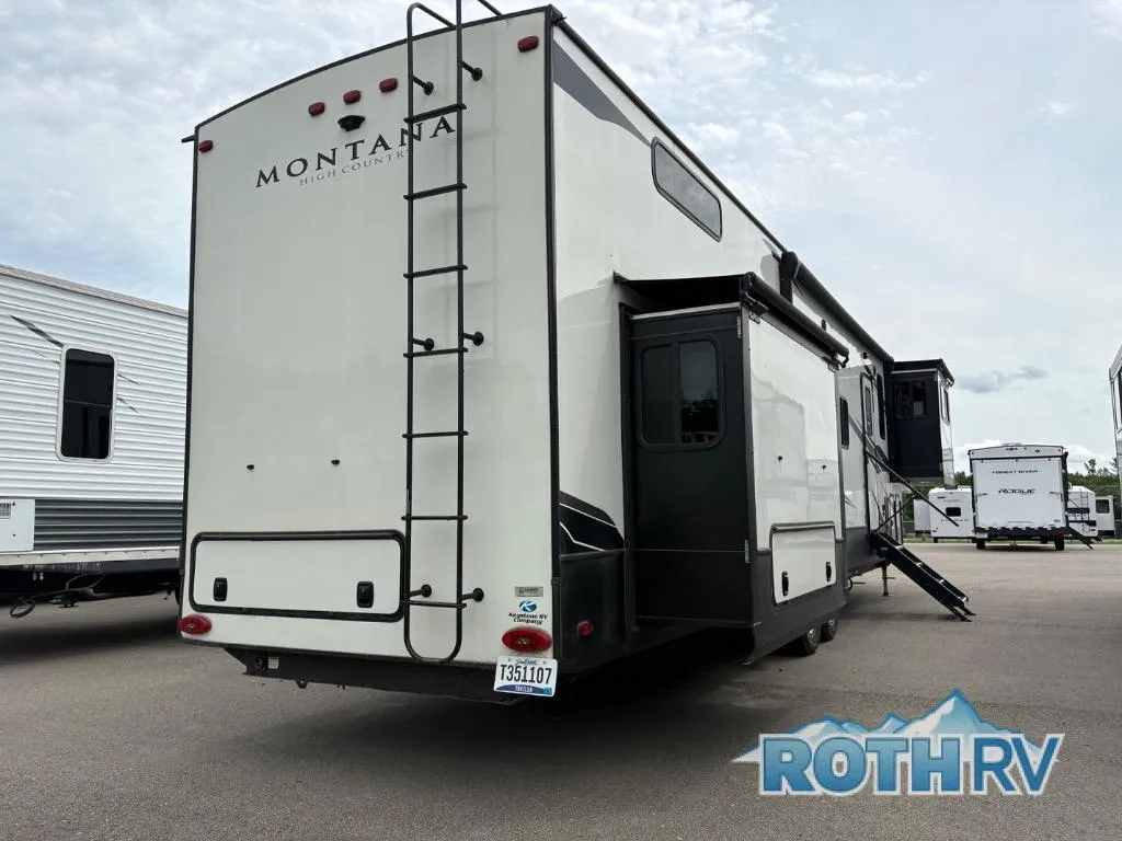 2021 Keystone Montana High Country 376FL - Photo 3