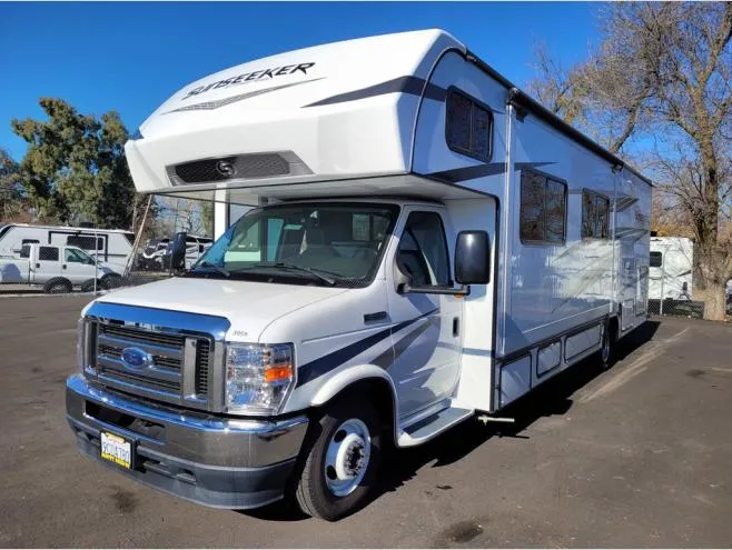 2023 Forest River Sunseeker Classic 3010DS - Photo 4