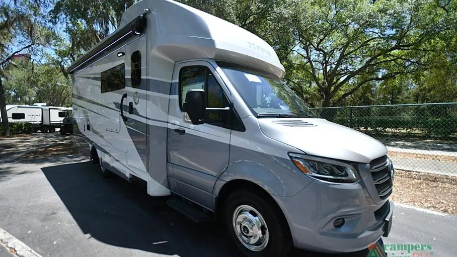 2026 Tiffin Wayfarer 25 RW - Photo 3