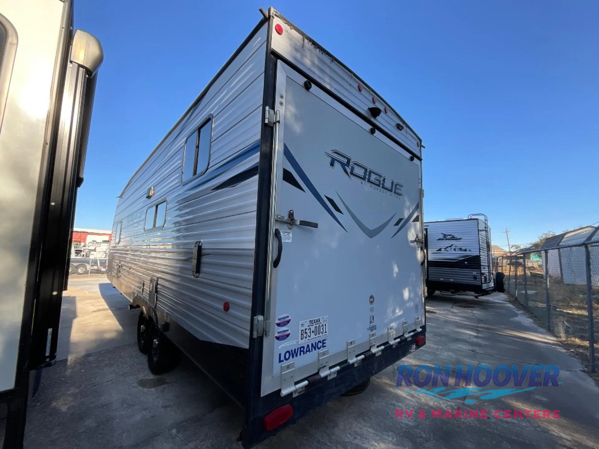 2021 Forest River Vengeance Rogue 25V - Photo 4