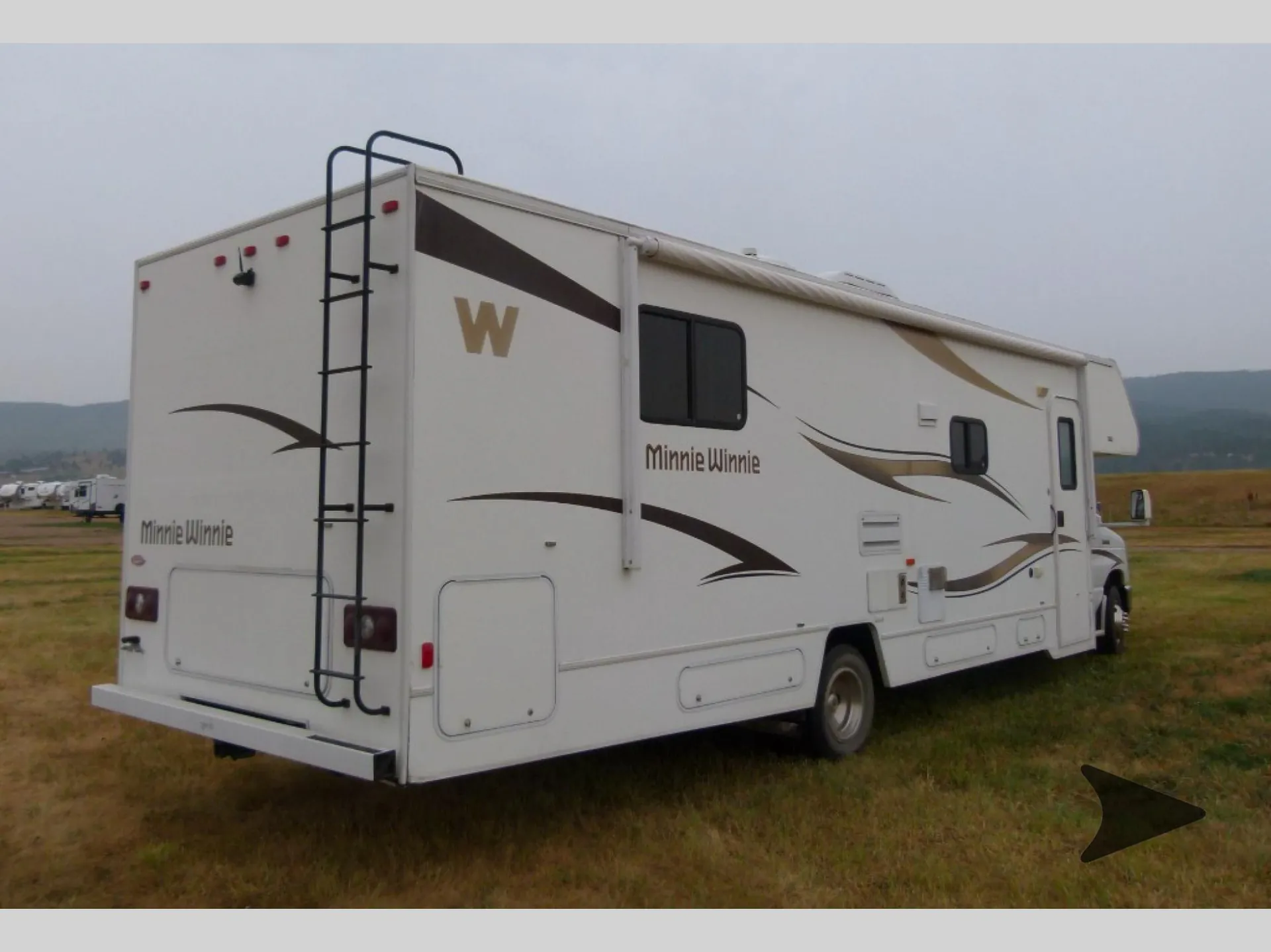 2014 Winnebago Minnie Winnie 31K - Photo 3