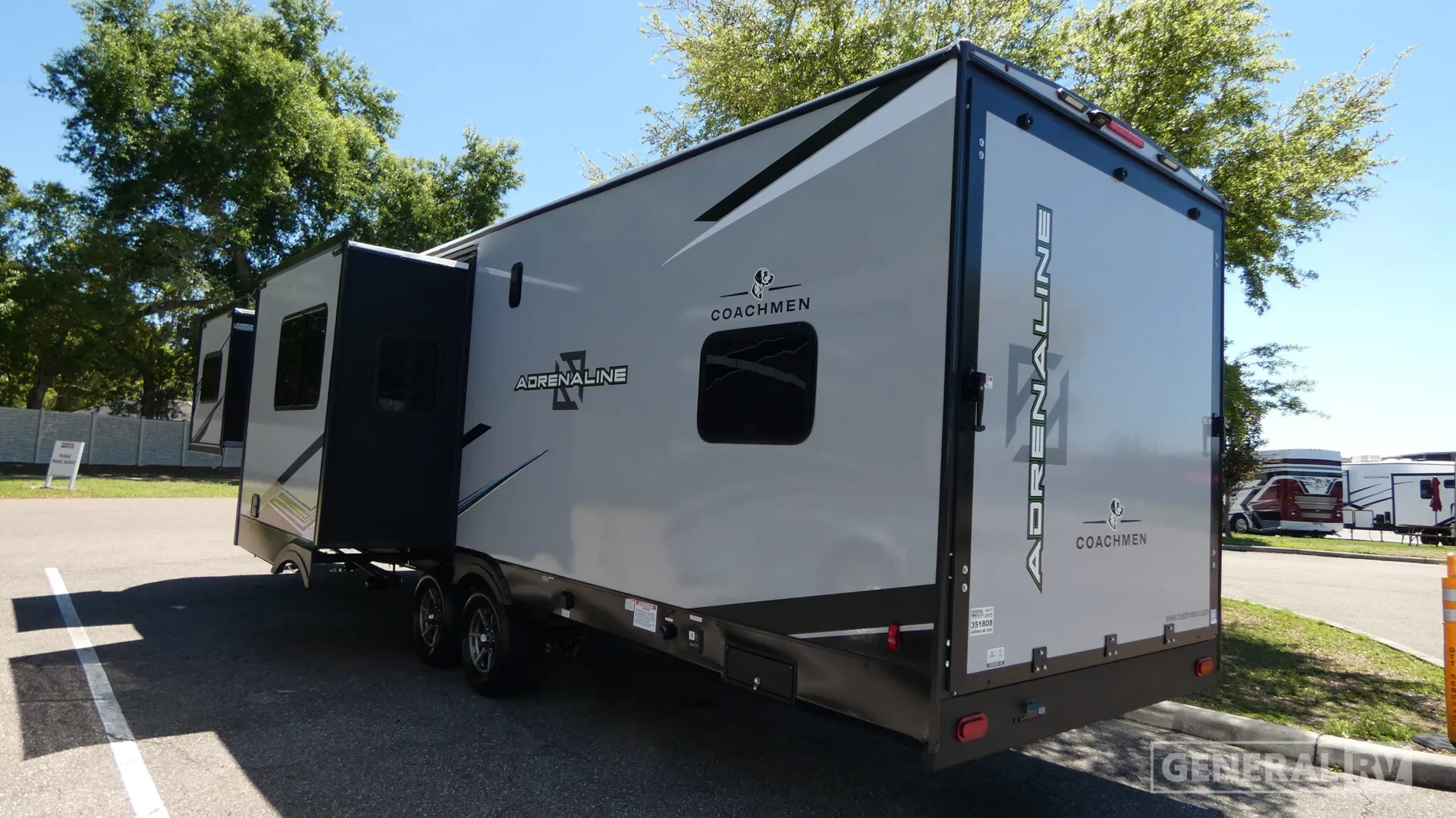 2026 Coachmen Adrenaline 30GS - Photo 4