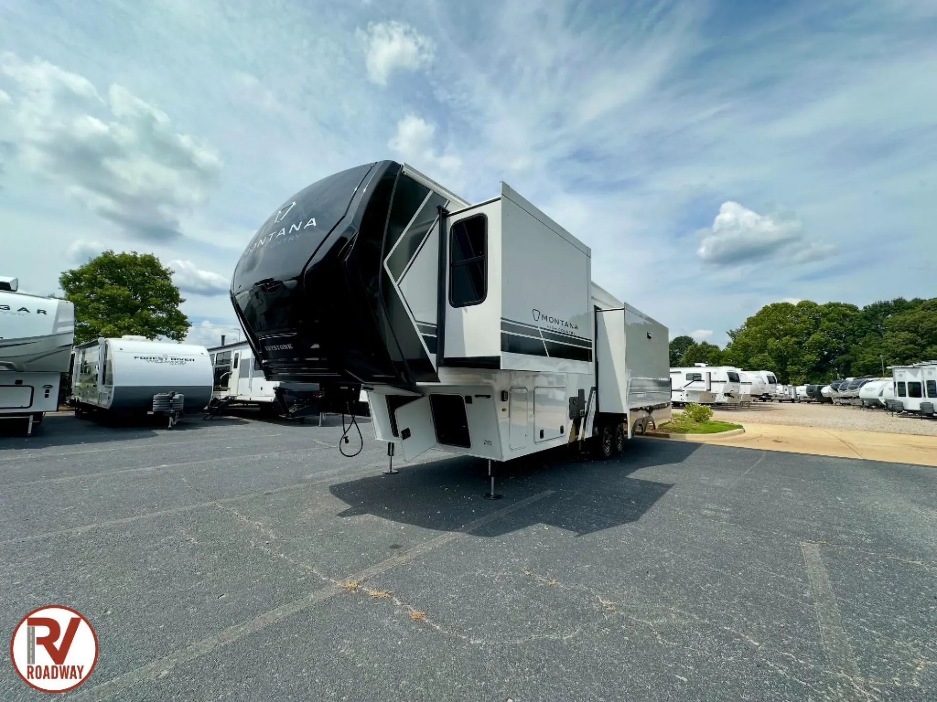 2026 Keystone Montana High Country 290RL - Photo 3