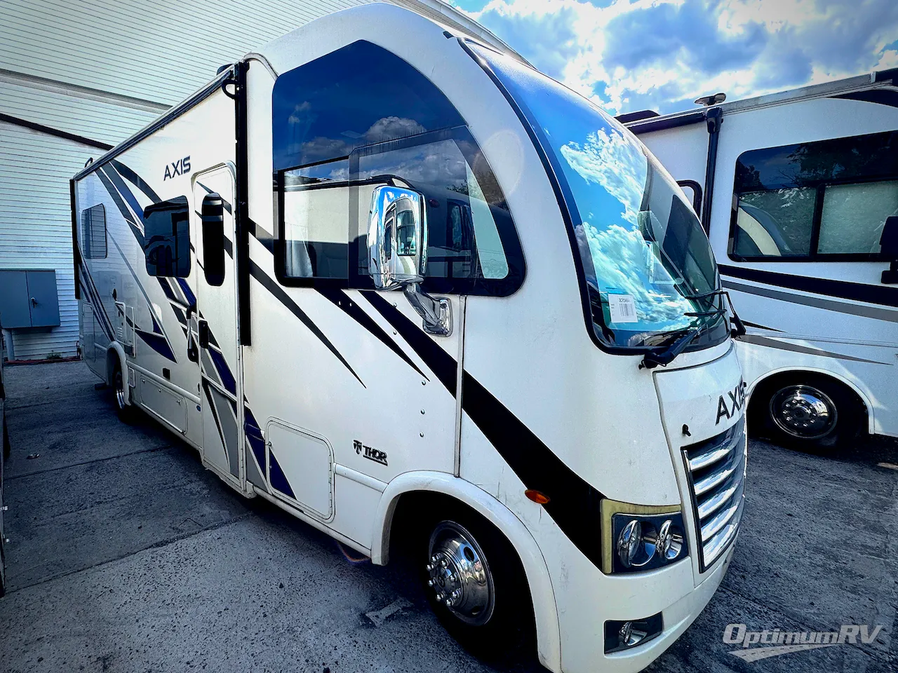 2021 Thor Motor Coach Axis 24.1 - Photo 2